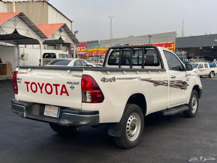 هايلكس غماره ديزل دبل GLX 2023 16