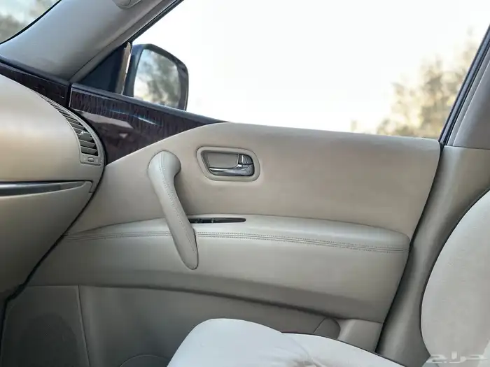 نيسان باترول موديل 2015 سعودي فتحه دبل 36