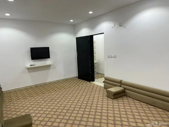 غرفه وحمام عزاب للايجار في بيشه 2