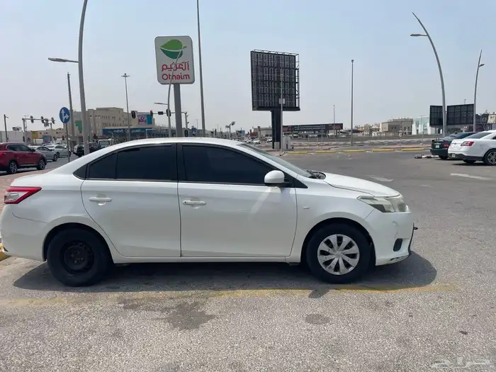 يارس 2016 أستخدام نظيف للبيع 4