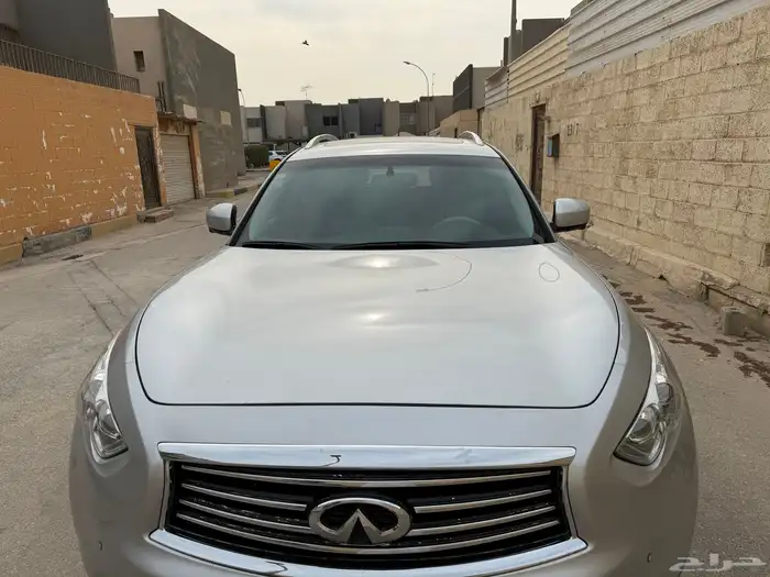 انفينيتي موديل 2015 للبيع 0