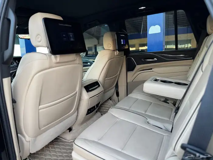 كاديلاك اسكاليد 2023 عداد 87 الف 6