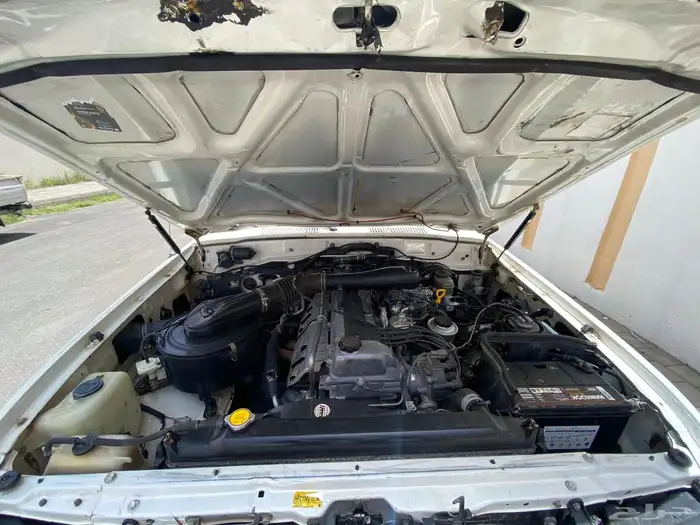 لاند كروزر صالون 97 GX البودي بلد المحركات طيبة ماشي 284 00 12