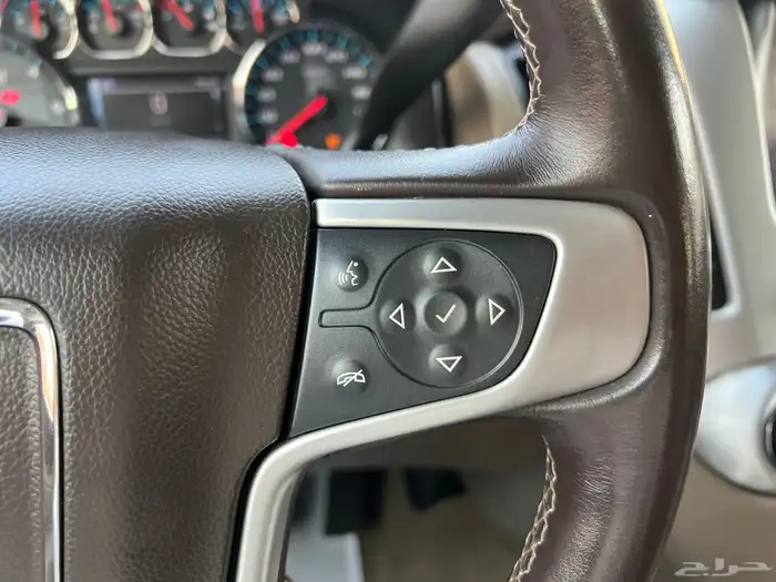 جمس يوكن 2018 سعودي SLE رادار شنطة كهرب شبه الجديد 15