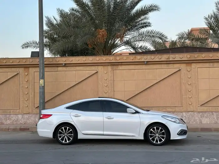 هونداي ازيرا 2017 فل كامل نظيف للبيع 5