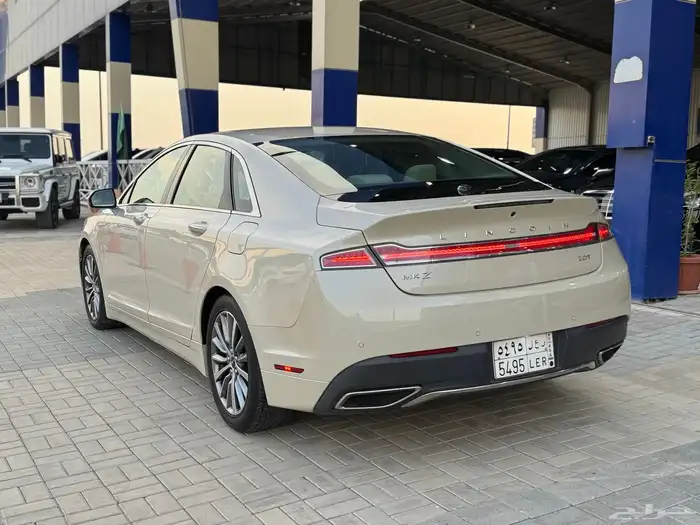 لنكولن MKZ 2018 عداد 89 الف فقط 3