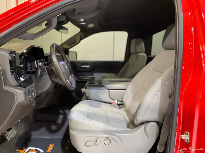 شفورلية سلفرادو 2024بحالة ممتازة جدا جدا 8