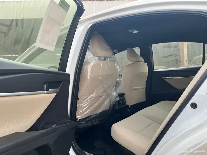 تويوتا كامري 2025 Eهايبرد 6