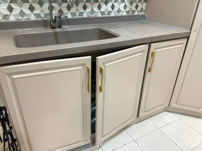 مطبخ كامل نظيف 0