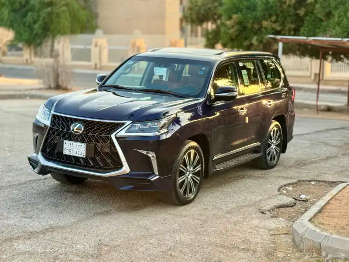 للبيع جيب لكزس 2016 ((DD))(بريمي) ((نظيف جدا )) 4