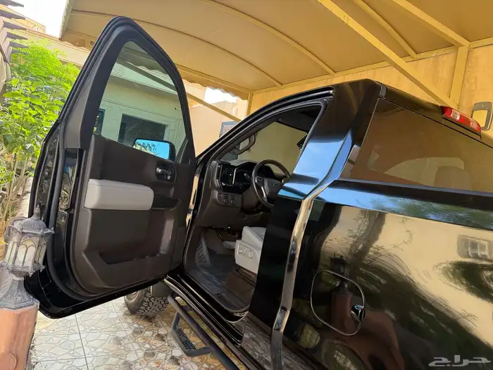 سفروليه سلفرادو Z71 المديل 2022 تريل بوس فيس لفت 33