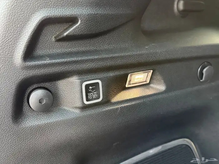 جيب شروكي لمتد 2023 18