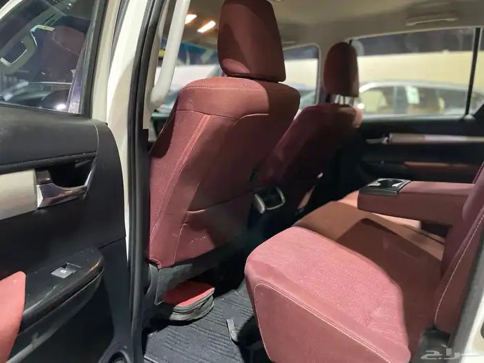 تويوتا هايلوكس 2023 ممشى 48 الف فقط اخو الجديد ديزل 16