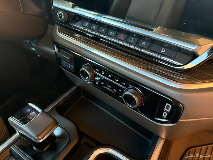 سفروليه سلفرادو Z71 المديل 2022 تريل بوس فيس لفت 57