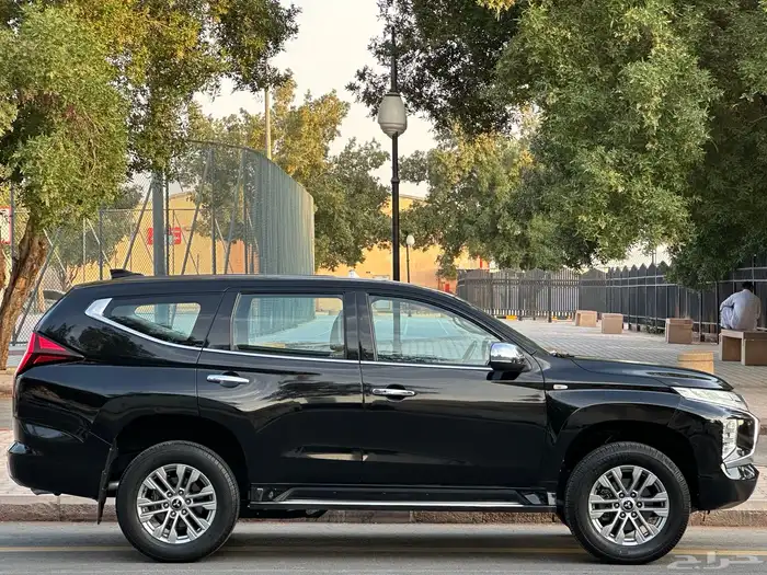 ميتسوبيشي مونتيرو سبورت 2022 استاندر دبل 7