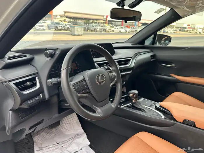 لكزس UX200 2022 9