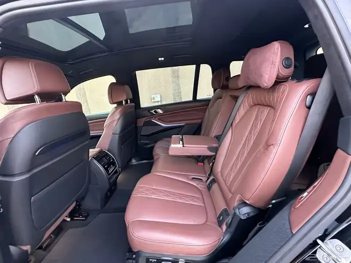 بي ام X7 Individual موديل 2020 بحاله الوكاله 43