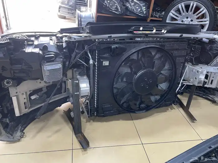 قطع غيار مستورد مرسيدس بنزين وهايبرد 2