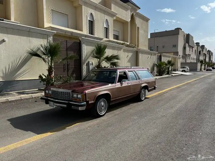 فورد كراون فكتوريا 1986 مخزن 0