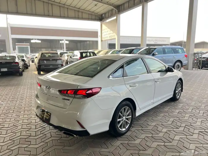 هواندي سوناتا 2018 خليجي ماشي 99 الف 3