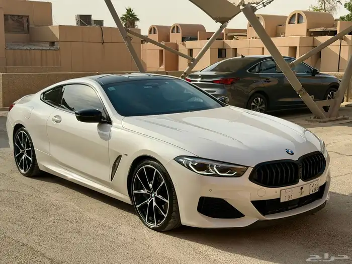 للبيع BMW 850i   الفئة الثامنة - 8 سلندر توين تيربو 6