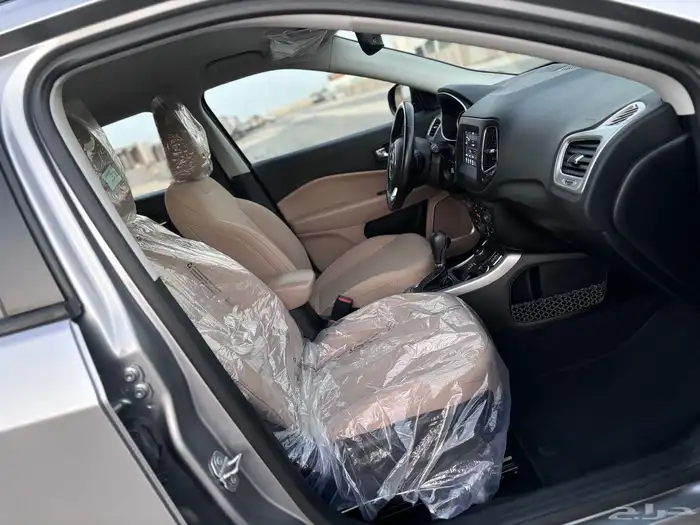 جيب jeep كومباس 2020 عداد 10 الف 17
