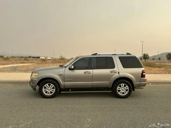 للبيع فورد اكسبلورر 2008 V8 فل كامل نظيف جدا 9