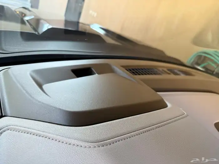 سفروليه سلفرادو Z71 المديل 2022 تريل بوس فيس لفت 48