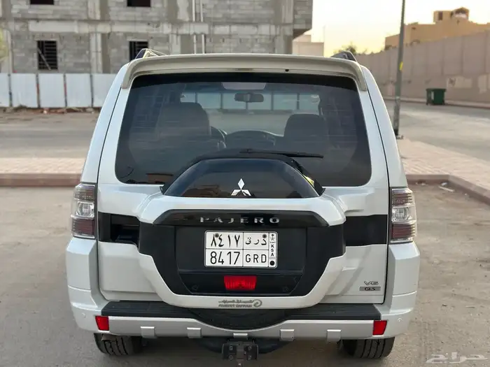 ميتسوبيشي باجيرو2018 فل كامل بانوراما 5