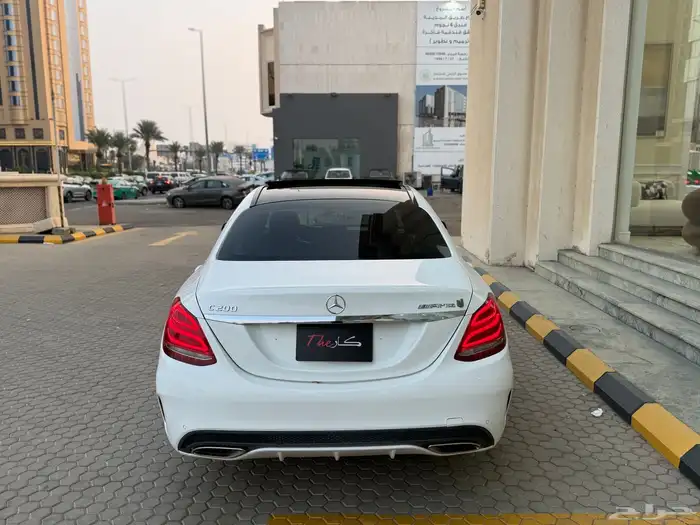 مرسيدس C200 2018 4