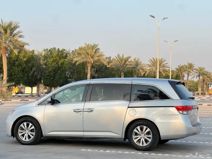 هوندا اوديسي فل كامل موديل 2014 9