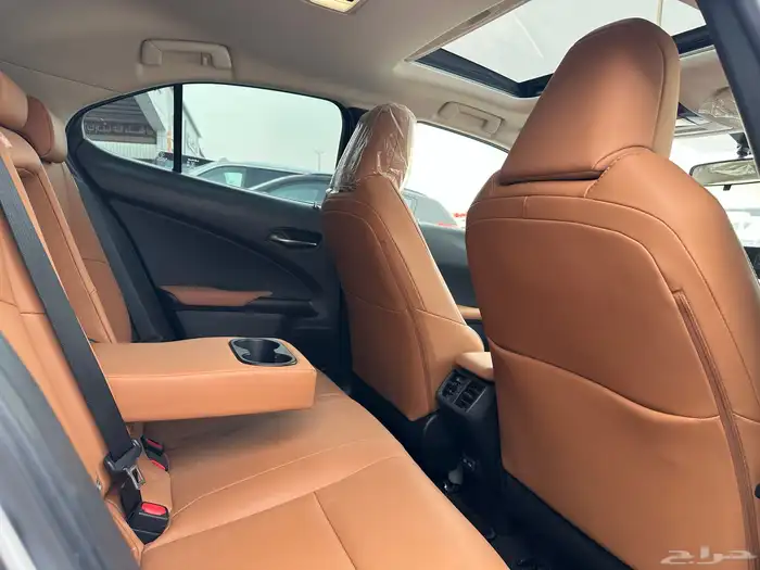 لكزس UX200 2022 26