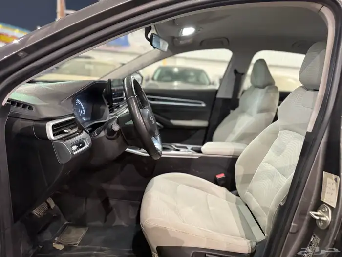 للبيع جيلي امجراند 7 موديل 2024 نص فل 9