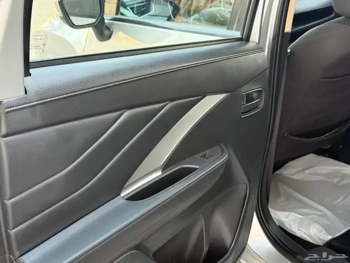 مستبيشي اكسباندر 2022 22