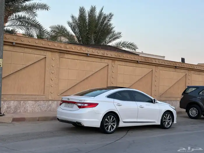 هونداي ازيرا 2017 فل كامل نظيف للبيع 6