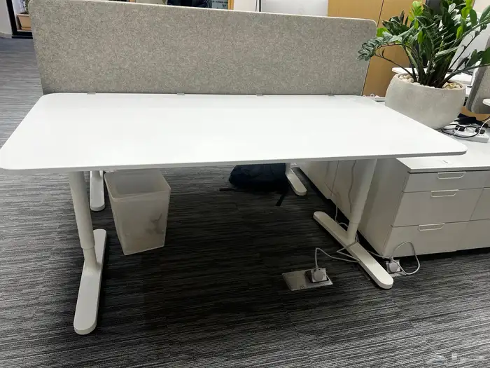 طاولة مكتب كاملة 1