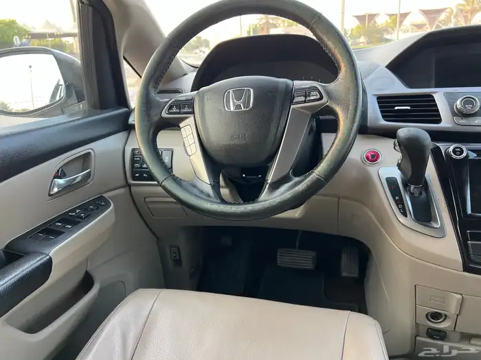 هوندا اوديسي فل كامل موديل 2014 39