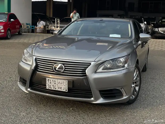 لكزس LS460 2015 لارج 11