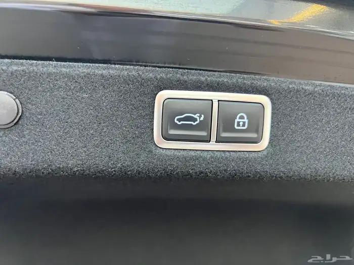 هيونداي ازيرا 2023 فل كامل كاليجرافي ( بروجكتر ) 8