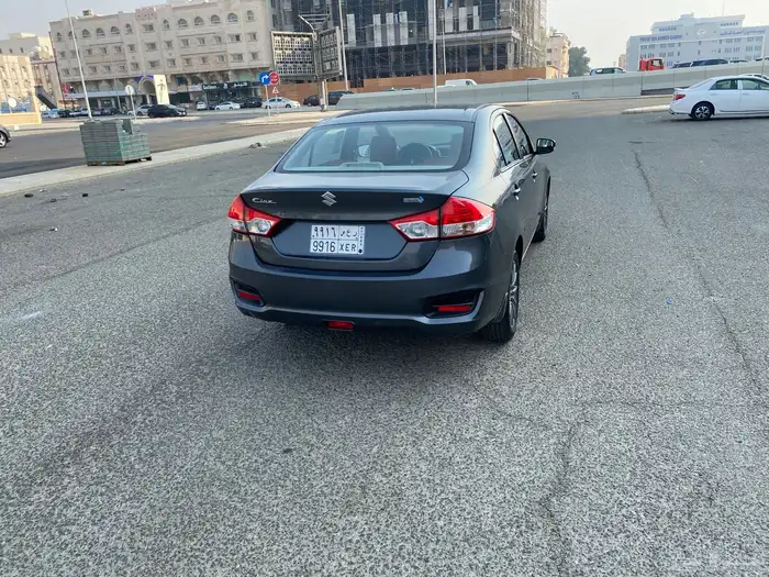 للبيع سزوكي سياز 2024 2