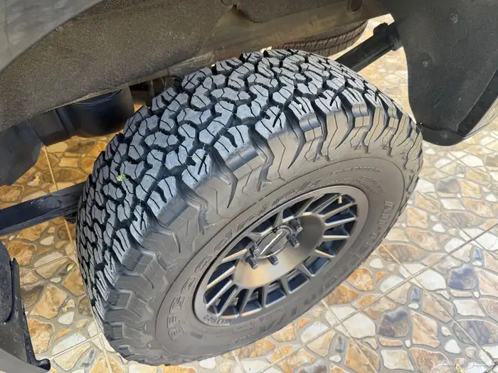 سفروليه سلفرادو Z71 المديل 2022 تريل بوس فيس لفت 15