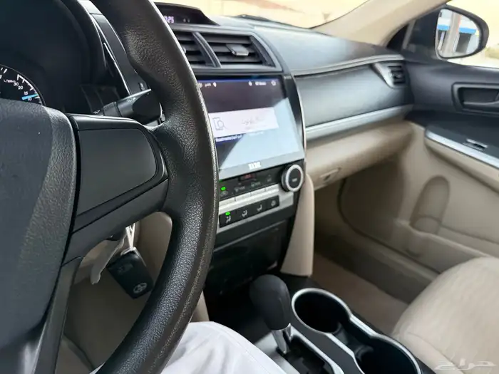 كامري مخزن 2016 ماشيه 190 الف بودي وكاله 30