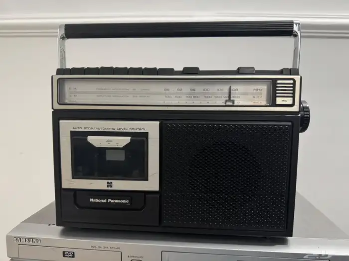 مسجل وراديو ناشونال باناسونيك ياباني 1