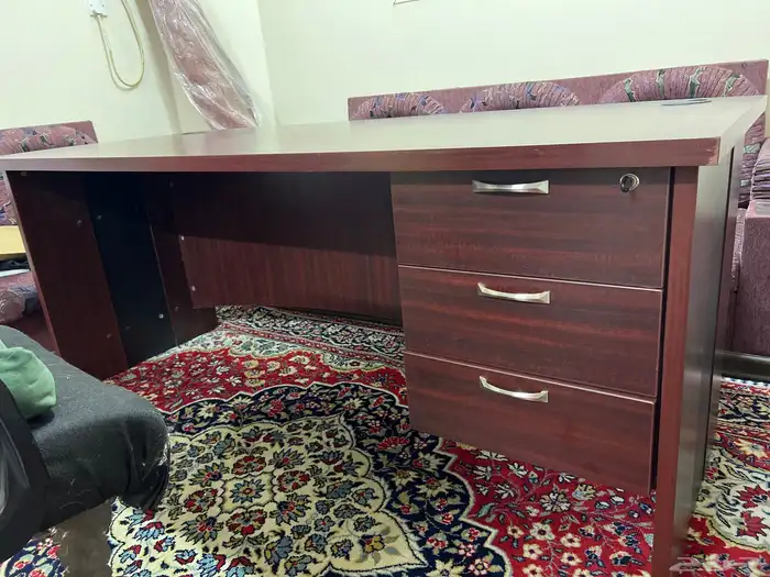 طاولة مكتب 3 أدراج 2