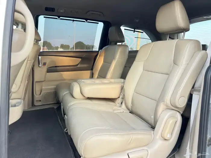 هوندا اوديسي فل كامل موديل 2014 33