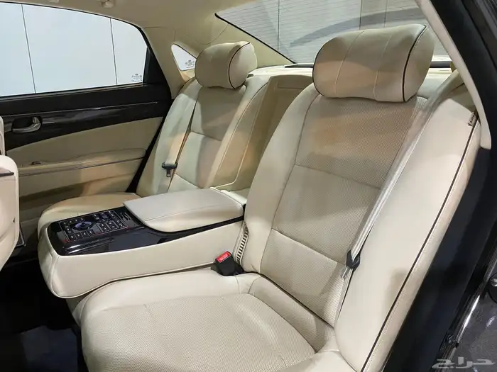 هونداي سنتنيال 2014 VS500 ( أعلى فئة ) بحالة ممتازة 20