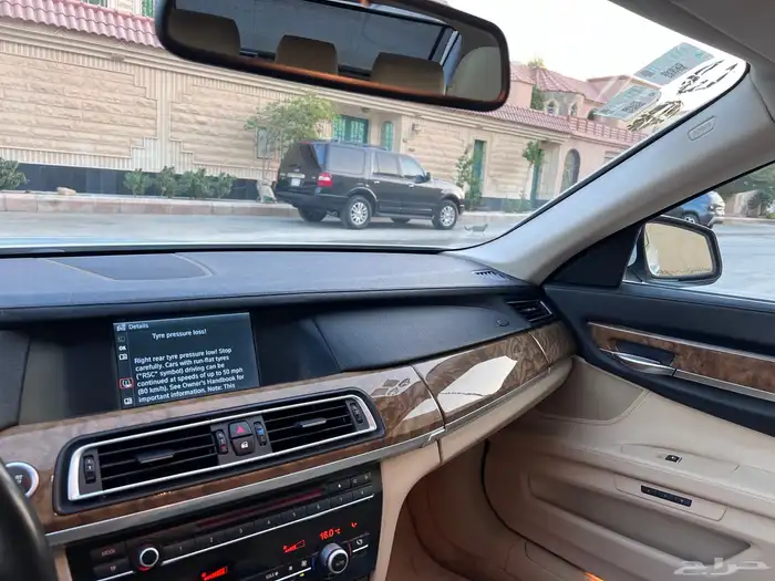 بي ام دبليو الفئة السابعة 730 17