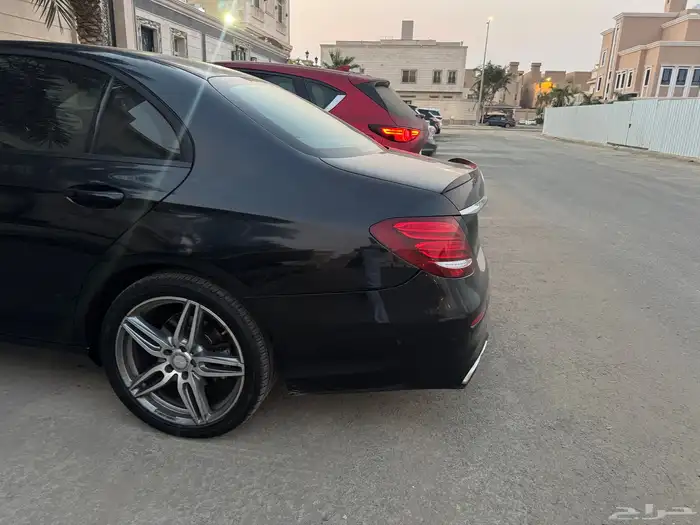 مرسيدس e220 d 2017 ديزل 4