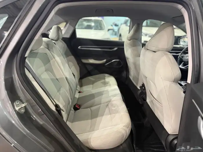 للبيع جيلي امجراند 7 موديل 2024 نص فل 28