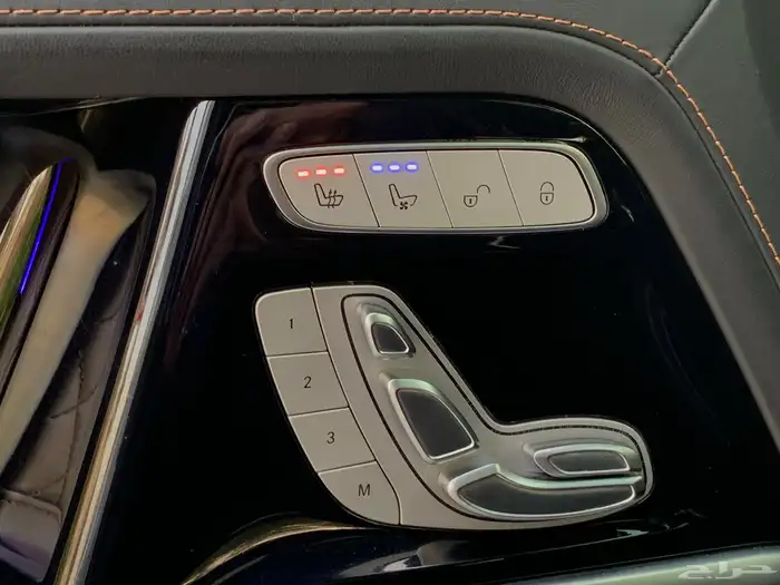 مرسيدس G63 AMG موديل 2020 بحالة الوكاله 44